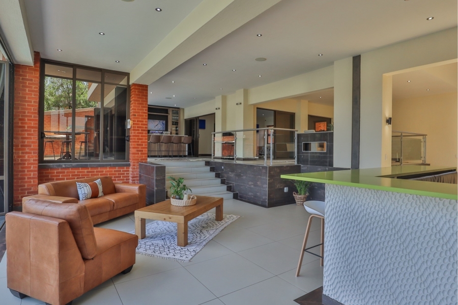 5 Bedroom Property for Sale in Xanadu Eco Park North West
